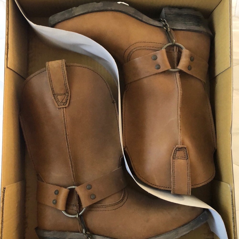 Dingo Boots